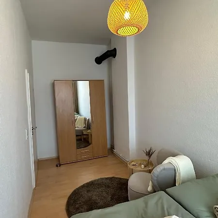 Grosse Fuer Gruppen Und Familien Bis 8 Personen Mit Balkon 公寓