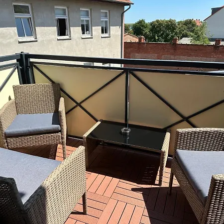 Grosse Fuer Gruppen Und Familien Bis 8 Personen Mit Balkon 公寓 埃尔福特