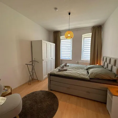 Appartement Grosse Fuer Gruppen Und Familien Bis 8 Personen Mit Balkon Erfurt