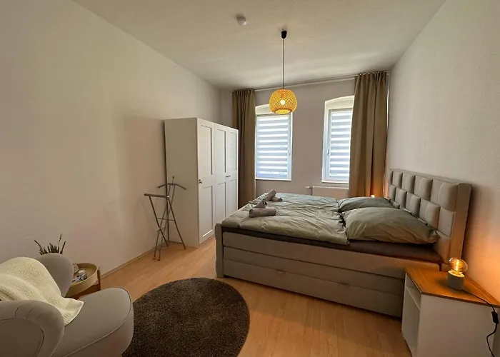 Daire Grosse Fuer Gruppen Und Familien Bis 8 Personen Mit Balkon Erfurt